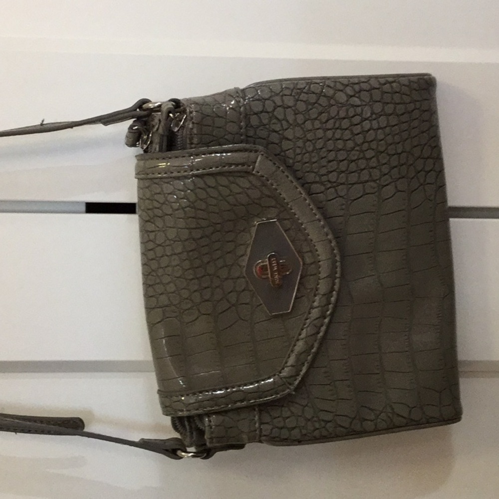 A women’s purse